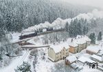 Bei Oberhof verwandelte sich der Thüringer Wald noch in ein richtiges Wintermärchen als 41 1144 auf der Bildfläche erschien. (01.02.2026) <i>Foto: Joachim Schmidt</i>
