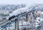 Der Fotozug des Museums-Lokalbahnverein Zwettl mit ÖBB 92.2271 auf der 1905/1906 erbauten Eisenbahnbrücke in Zwettl. (24.01.2026) <i>Foto: Joachim Schmidt</i>