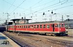 Der Vorserien-Triebwagen 624 501 fährt als Rangierfahrt in das Bw Münster (Westf) Hbf ein. Die Vorserienfahrzeuge der Waggonfabrik Uerdingen konnte man am abgerundeten Frontdach von ihren Nachfolgern unterscheiden. (13.03.1972) <i>Foto: Bernd Kappel</i>