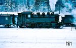 64 451 vom Bw Hof im winterlichen Bahnhof Münchebrg. (01.1959) <i>Foto: Rolf Hahmann</i>
