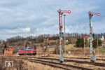 232 529 setzt im Bahnhof Wünschendorf (Elster) für den DGS 55182 nach Brandenburg (Havel) um. (17.02.2026) <i>Foto: Joachim Schmidt</i>