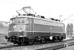 Die nagelneue E 10 472 (Henschel/SSW) beim Hersteller in Kassel. Die Lok wurde am 13.09.1966 im AW Opladen abgenommen und anschließend dem Bw Dortmund Bbf zugeteilt. 2010 wurde sie als 110 472-8 ausgemustert. (09.1966) <i>Foto: Werkfoto</i>