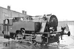 Eine 250 PS starke und 38,4 t schwere Nassdampftenderlok für Hüttenwerksbetriebe in besonders niedriger Bauart bei Henschel in Kassel.  (1952) <i>Foto: Werkfoto</i>