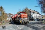 WLE 56 passiert in Belecke den Bahnübergang an der Bahnhofsstraße auf der Fahrt nach Warstein. (03.03.2026) <i>Foto: Joachim Schmidt</i>