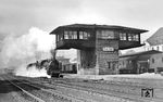 Um 11.10 Uhr startet 38 2088 (Bw Trier) mit einer Schwesterlok vor dem P 437 nach Koblenz in Trier Hbf. Der Personenzug benötigte für die 110 km stattliche 3 Stunden und 6 Minuten. Das interessante Pilzstellwerk "Tn" existierte bis 1973. (24.04.1954) <i>Foto: Carl Bellingrodt</i>