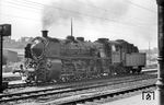 18 625 wurde zwischen Oktober und Dezember 1955 aus 18 540 umgebaut und erhielt dabei den Neubaukessel Krauss-Maffei 18150/1955. Wie zuvor 18 540 war sie weiterhin in Regensburg stationiert. (1957) <i>Foto: Dr. Albert Mühl</i>