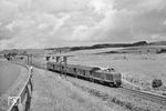 V 100 1041 (Bw Jünkerath) mit P 1576 aus Köln bei Bewingen. (08.1965) <i>Foto: Karl-Ernst Maedel</i>