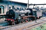 Die 1918 beim Bw Oels in Oberschlesien in Dienst gestellte 38 2255 im Bw Angermünde. Nach einer Gesamtlaufleistung von 3.541.772 km wurde sie am 14.10.1971 ausgemustert. (07.1966) <i>Foto: Rolf Hahmann</i>