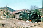 99 794 rangiert im Bahnhof Trusetal. Die Neubaulok von LKM war 1956 fabrikneu zur Trusebahn gekommen. Nach deren Stilllegung wurde die Lok nach Sachsen umgesetzt. (03.1968) <i>Foto: Klaus Kieper, Slg. Holzborn</i>