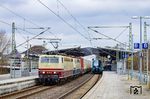 Vor dem nur freitags verkehrenden DGS 52568 nach Wanne-Eickel fahren 181 215 und 181 211 der SEL durch den Bahnhof Rendsburg. (27.02.2026) <i>Foto: Thorsten Eichhorn</i>