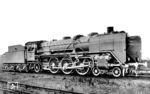 Die neue 03 057 im Fotografieranstrich in einer Werkaufnahme der Fa. Krupp in Essen. Die Lok wurde am 22.09.1931 an das Abnahme-RAW Braunschweig übergeben und absolvierte am 25.09.1931 ihre Abnahmefahrt von Braunschweig nach Magdeburg und zurück. Anschließend wurde sie dem Bw Dortmund Hbf überwiesen. (09.1931) <i>Foto: Werkfoto</i>