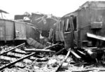 Ein Bild der Zerstörung im Bahnhof Opladen. Dennoch konnte bereits drei Tage später zum Jahreswechsel 1945 der Zugbetrieb auf den durchgehenden Streckengleisen wieder aufgenommen werden. (28.12.1944) <i>Foto: Karl Wolter</i>