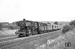 052 500 (Bw Schweinfurt) mit P 2826 nach Lichtenfels zwischen Hof-Moschendorf und Oberkotzau. (19.07.1971) <i>Foto: Wolfgang Bügel</i>