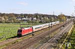 101 009 führt den IC 2157 aus Köln bei Langenfeld-Mehlbruch. Wegen Bauarbeiten fuhr der Zug nicht bis Gera, sondern endete in Erfurt. (01.04.2026) <i>Foto: Joachim Bügel</i>
