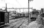 Fahrzeugtreffen im Bahnhof Ettlingen Stadt mir E 4, Tw 3 und Dampflok Nr. 17 (HANOMAG, Baujahr 1896), die bereits abgestellt war. (09.1959) <i>Foto: Jürgen Hagemann</i>