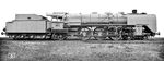Die ersten drei Lokomotiven der Baureihe 03 lieferte Borsig in Berlin-Tegel im Jahr 1930 in kurzen Abständen an die Reichsbahn ab. Im grauen Fotografieranstrich präsentiert sich 03 002 auf dem Fabrikhof der Herstellerfirma. Hier noch ohne Heimatschilder wurde die Lok nach der Abnahmeuntersuchung im RAW Tempelhof am 23.07.1930 dem Bw Osnabrück Hbf zugeteilt. Gekuppelt mit dem Kurztender der Bauart 2'2 T 30 konnte sie auf 20 m-Drehscheiben wenden. Die Lok befindet sich heute im Oldtimer Museum in Prora auf Rügen mit einer rot lackierten Stromlinienverkleidung versehen, die sie im Original allerdings nie besaß. (07.1930) <i>Foto: Werkfoto</i>
