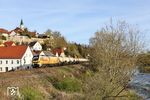 Am Ostermontag war sogar ein einsamer Güterzug mit LTE 2159 256 vor DGS 88982 (Schwedt/Oder - Regensburg Ost) in Nabburg unterwegs. (06.04.2026) <i>Foto: Joachim Bügel</i>