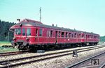 VT 60 512 (ex VT 137 360, Busch, Baujahr 1939) mit einem VS 145 im Bahnhof Bad Schussenried. (05.1966) <i>Foto: Rolf Hahmann</i>