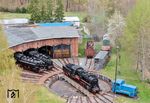 58 1111 an alter Wirkungsstätte im Bw Schwarzenberg (Erzgeb). Dort gab es ein Stelldichein mit weiteren klassischen Erzgebirgsmaschinen wie 86 1049 und 94 2105. (19.04.2026) <i>Foto: Joachim Schmidt</i>