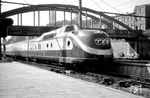 VT 11 5018 (Bw Dortmund Bbf) fährt als TEE "Paris-Ruhr" nach Paris Nord in Liege-Guillemins ein. (05.08.1965) <i>Foto: Reinhard Gumbert</i>
