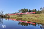 Auf dem Weg nach Hof fährt 218 426 mit RE 4852 bei Oberteich vorbei. (08.04.2026) <i>Foto: Joachim Bügel</i>