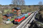 Überführungsfahrt von 218 421 mit 218 443 und einer weiteren 218 als Tfzf 70165 von Mühldorf (Oberbay) zum Werk Cottbus in Luhe. (08.04.2026) <i>Foto: Joachim Bügel</i>