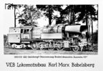 Zur Vereinheitlichung und Modernisierung ihres Lokomotivparks ließ die Deutsche Reichsbahn ab 1950 mehrere vierfach gekuppelte Neubaulokomotiven entwickeln. Für den Personen- und Güterzugdienst wurden aus diesem Programm 88 Fahrzeuge der als Baureihe 65.10 bezeichneten 1’D2’-Tenderlokomotive beim VEB Lokomotivbau Karl Marx Babelsberg (LKM) für die DR gebaut. In einer Werbeanzeige zeigt sich 65 1048 im grauen Fotografieranstrich. Nach ihrer Abnahme im Raw Karl-Marx-Stadt wurde die Lok am 13. September 1956 dem Bw Reichenbach (Vogtl) übergeben. (09.1956) <i>Foto: Werkfoto</i>