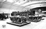Die "Ausstellung Deutschland" war Teil des Rahmenprogramms zu den Olympischen Spielen 1936 in Berlin. Vom 18. Juli bis 16. August 1936 wurde in den Ausstellungshallen am Kaiserdamm nahe des Funkturms die Leistungsfähigkeit und die Spitzenprodukte der deutschen Industrie vorgeführt. Die Ausstellung war Teil einer umfassenden Propagandastrategie, die von Joseph Goebbels orchestriert wurde, um ein positives Bild des "Dritten Reiches" für internationale Besucher zu zeichnen. Ein Ausstellungsobjekt war dabei die für das Bw Wiesbaden bestimmte 03 256, die nach der Abnahme im RAW Braunschweig direkt zu der Schau gebracht wurde. (17.07.1936) <i>Foto: Werkfoto</i>