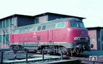 Vorserienlok 216 004 aus Bw Gelsenkirchen-Bismarck zu Gast im Bw Dortmund Rbf. (04.1974) <i>Foto: Rolf Hahmann</i>