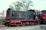 236 251, Werklok des AW Witten (Ruhr), genießt ihre Wochenendruhe im Bw Dortmund Rbf.  (04.1974) <i>Foto: Rolf Hahmann</i>