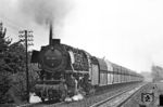 Mit dem Gdg 9069 passiert die nordwärts fahrende 043 666 (44 1666) das Blocksignal der Bk Bentlage. (28.07.1971) <i>Foto: Wolfgang Bügel</i>