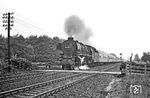 012 058 beschleunigt den Saisonzug D 1335 nach Emden bei Bentlage. (28.07.1971) <i>Foto: Wolfgang Bügel</i>