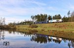 Die Siemens Vectron-Lok 2248 018 der Triangula Logistik GmbH Gelenau mit DGS 95191 (Biebesheim - Schirnding) bei Oberteich. (09.04.2026) <i>Foto: Joachim Bügel</i>