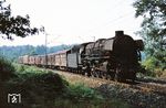 In Ausnahmefällen musste eine stolze Schnellzuglok auch vor einem Güterzug einspringen. Bei Vehrte bespannte 01 1064 diese Sonderleistung. (13.08.1968) <i>Foto: Robin Fell</i>