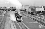 23 1073 vom Bw Schwerin startet mit dem D 1061 nach Rostock in Lübeck Hbf. (09.1968) <i>Foto: Jürgen Hagemann</i>