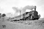 94 1175 auf Bergfahrt auf dem 59 ‰ Steilstreckenabschnitt von Schleusingen nach Hinternah.  (06.08.1971) <i>Foto: Wolfgang Bügel</i>