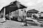 Dieselelektrische Lok V 52 (Bo'Bo', GM EMD 26082/1960) mit dem aus Brasilia angekommenen "Bandeirante-Express" in Campinas. (02.03.1972) <i>Foto: Jörg Schulze</i>