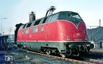 Ebenfalls aus Würzburg war V 200 003 ins Bw Heilbronn gekommen. In Würzburg war die Lok von 1962 bis 1975 stationiert. Obwohl seit Anfang 1968 das neue EDV-Nummernsystem bei der DB galt, fuhr sie im Februar 1969 noch mit alter Nummer herum. (02.1969) <i>Foto: Rolf Hahmann</i>