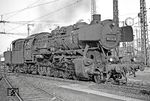 052 341 im Bw Wuppertal-Vohwinkel. Im Juli 1972 wurde sie nach Betzdorf (Sieg) umstationiert. (01.10.1971) <i>Foto: Wolfgang Bügel</i>
