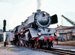 Am 27. April 1969 führte der Kölner Eisenbahn Club eine Sonderfahrt von Köln nach Königstein (Taunus) durch. Bis Frankfurt-Höchst kam die Gremberger 03 268 zum Einsatz, die anschließend im Bw Frankfurt/M-2 restaurierte. (27.04.1969) <i>Foto: Dieter Kempf</i>