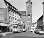 Tw 103 (Gotha, Baujahr 1926, ex Straßenbahn Münster) vor dem Würzburger Rathaus in der Straße 'Beim Grafeckenart'. (10.1961) <i>Foto: Reinhard Todt</i>
