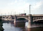 03 2214 mit P 3807 nach Görlitz auf der Elbebrücke in Dresden. (08.10.1976) <i>Foto: Dieter Kempf</i>
