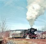 023 020 fährt mit N 7527 (Bad Mergentheim - Weikersheim) aus Igersheim. (14.12.1974) <i>Foto: Dieter Kempf</i>