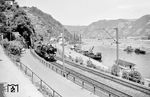 01 045 vom Bw Koblenz Mosel mit dem D 172 (Krefeld - Beuel - Koblenz - Bingerbrück - Kaiserslautern - Landau/Pfalz - Karlsruhe - Basel SBB) in St. Goar. (06.1958) <i>Foto: Ernst Winter</i>