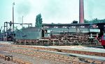Kasselaner 01.10 kamen im Sommerfahrplan 1964 planmäßig bis Braunschweig. Aus welchem Grund die Kasselaner 01 1062 im Bw Helmstedt angetroffen wurde, ist nicht bekannt. Normalerweise wendeten hier die Probefahrten des AW Braunschweig, ein AW-Aufenthalt ist im Juni 1964 für die Lok allerdings nicht verzeichnet. (18.06.1964) <i>Foto: Rolf Hahmann</i>