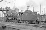 Am Nachmittag war das Licht im Bw Wanne-Eickel soweit gewandert, dass 044 172 (44 1170) vom Bw Gelsenkirchen-Bismarck auch von der anderen Seite dokumentiert werden konnte. (20.03.1972) <i>Foto: Wolfgang Bügel</i>