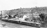 Auch am Folgetag fotografierte Carl Bellingrodt den VT 07 502 als Ft 8 "Rheinblitz" nach Basel SBB in unmittelbarer Nähe seiner Wohnung in Wuppertal-Unterbarmen. (20.05.1952) <i>Foto: Carl Bellingrodt</i>
