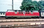 221 135 (Bw Kempten/Allgäu) fährt mit E 506 aus Stuttgart in Lindau Hbf ein. (07.1970) <i>Foto: Rolf Hahmann</i>