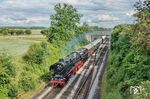 Im Altmühltal bei Windsfeld ist 01 1104 mit DRC 13400 auf dem Weg nach Gunzenhausen. (11.06.2026) <i>Foto: Atijana Schmidt</i>