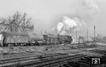 93 375 rangiert in Berlin-Grunewald. (29.12.1962) <i>Foto: Theodore Shrady</i>